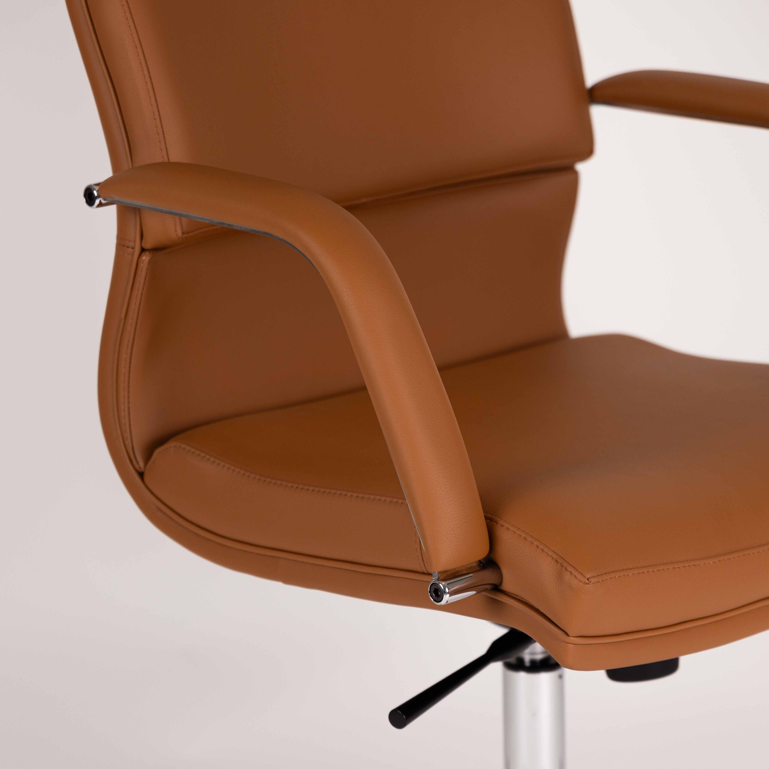 Vegas, Sienna | Polished aluminium | Soft Arm Pad