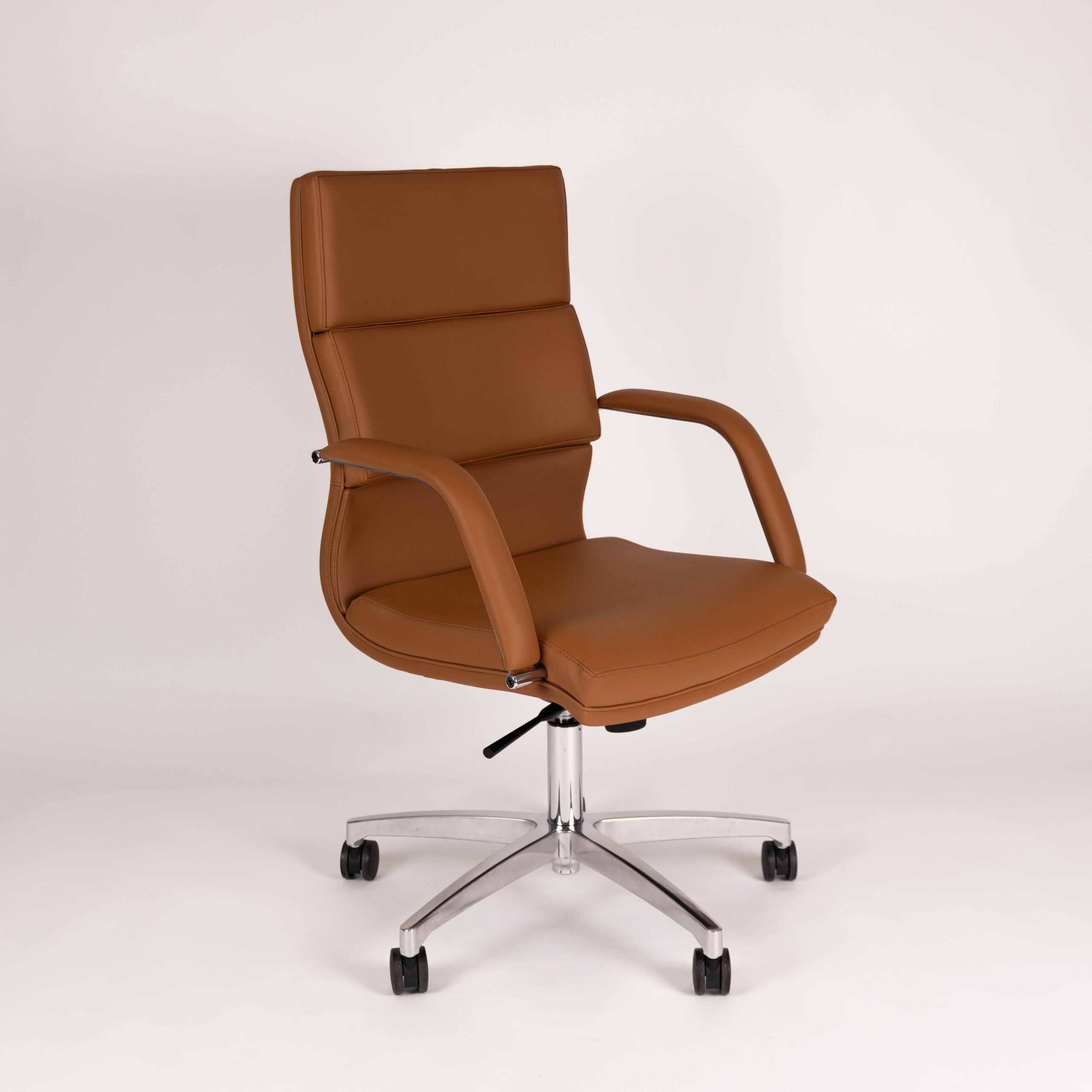 Vegas, Sienna | Polished aluminium | Soft Arm Pad