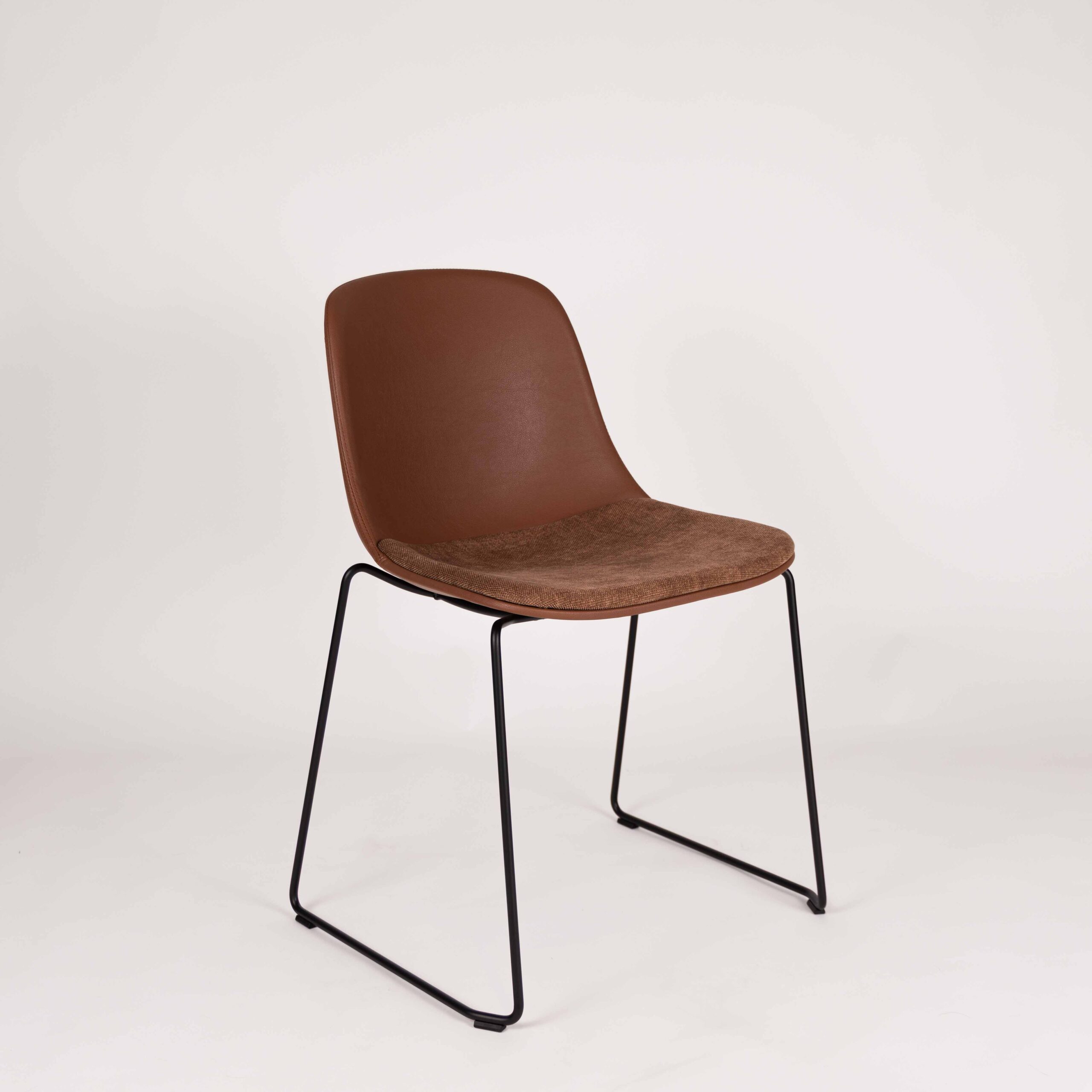 Larriat Russet / Copeland, Hazel | Black base