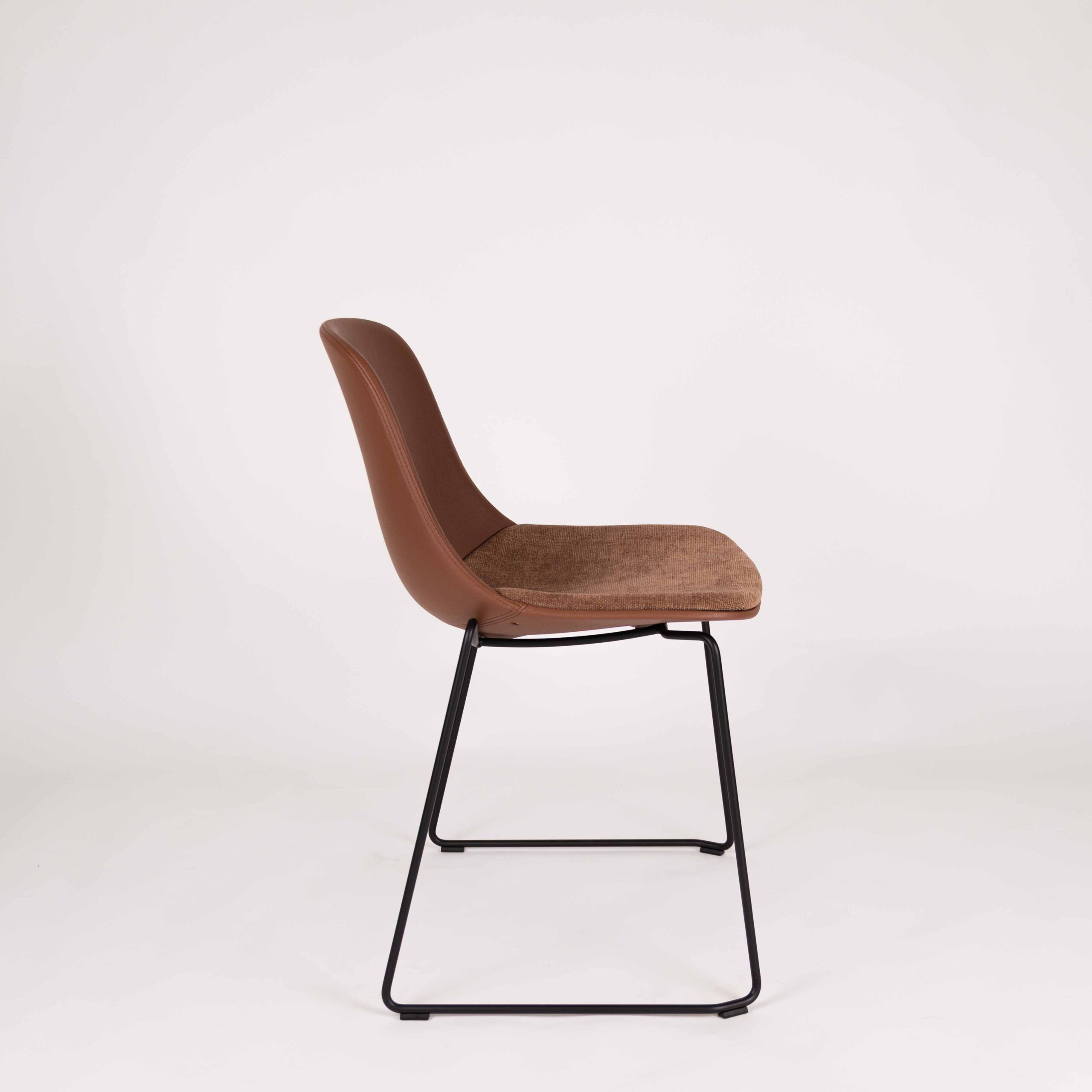 Larriat Russet / Copeland, Hazel | Black base