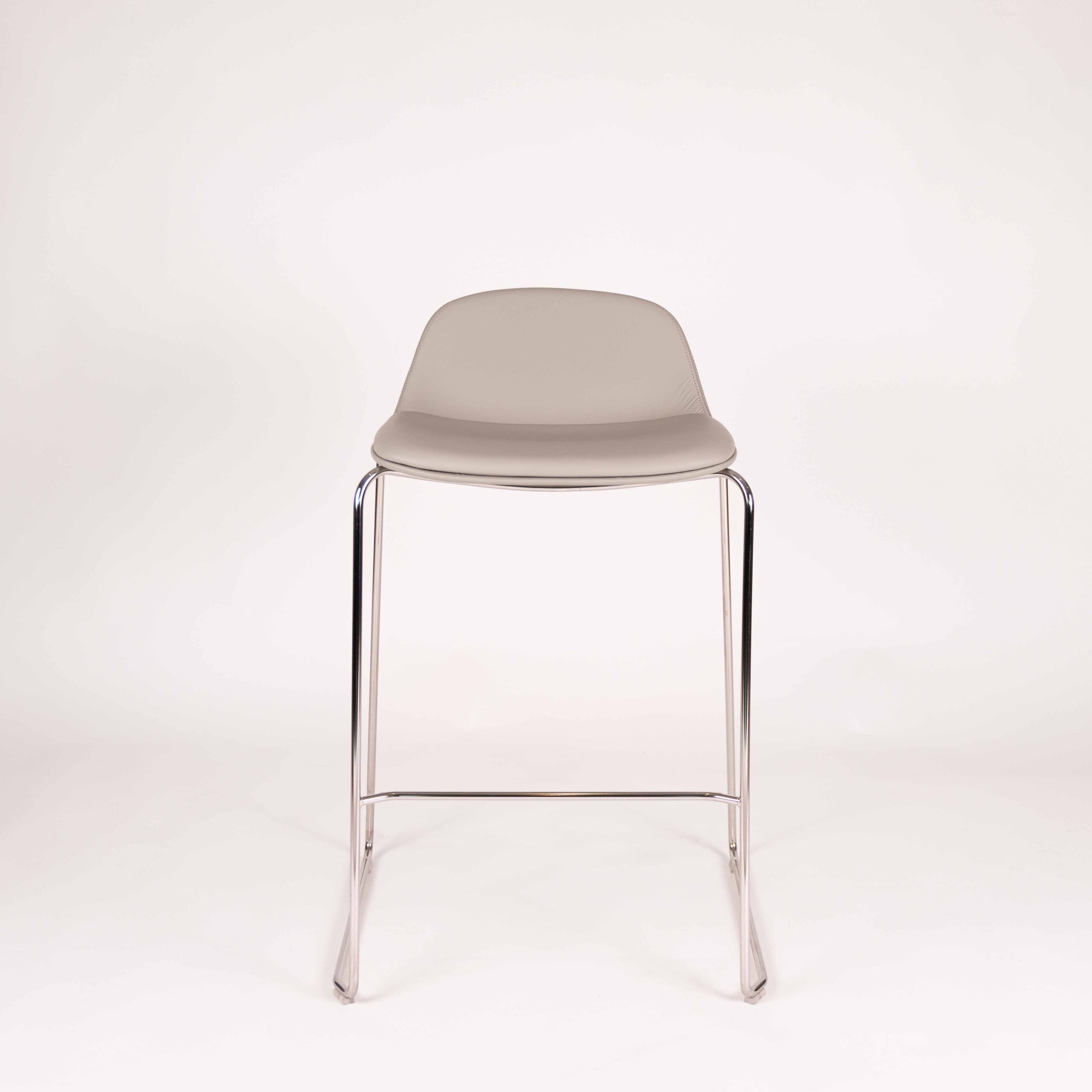 Luxe upholstered | Polished aluminium base 650H
