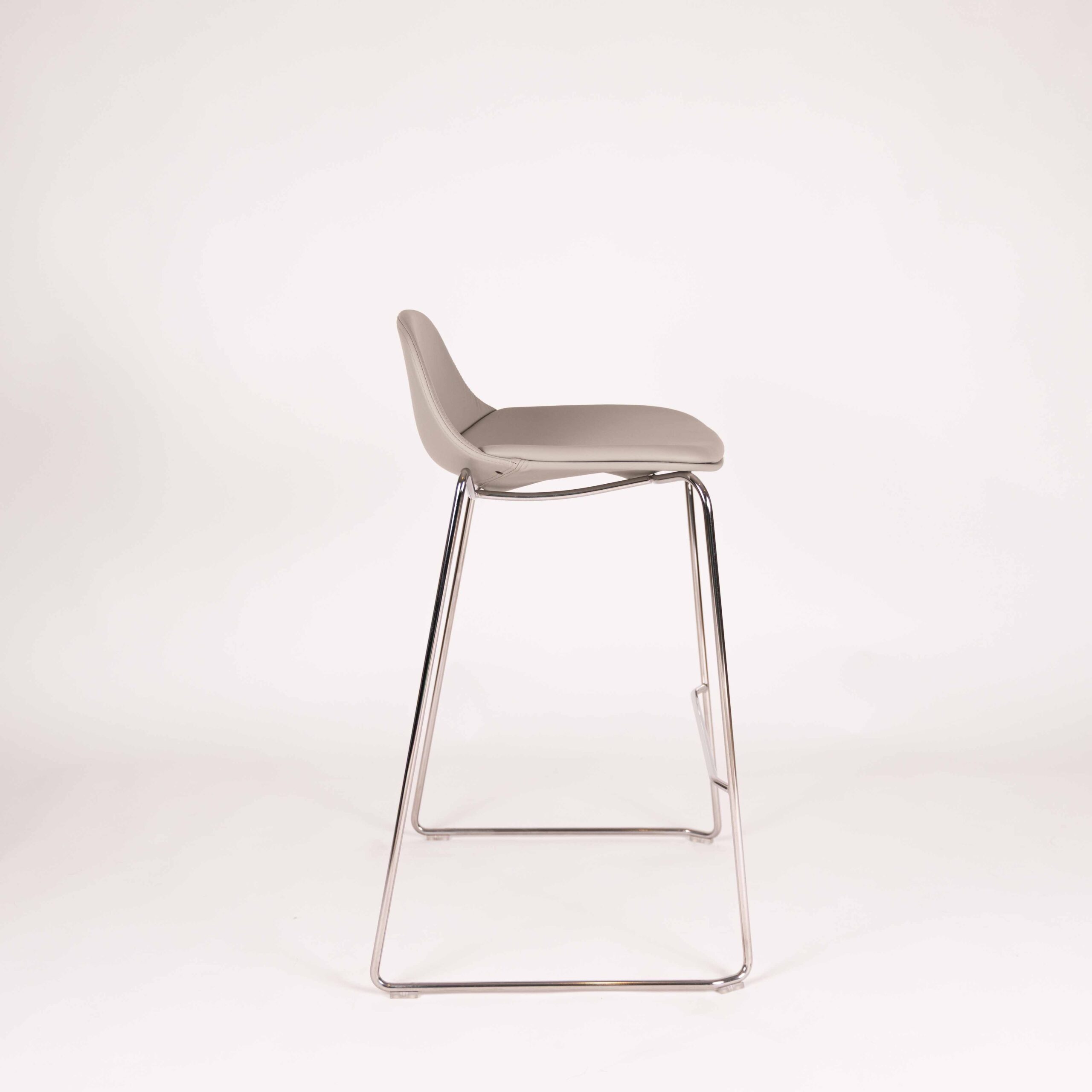 Luxe upholstered | Polished aluminium base 650H