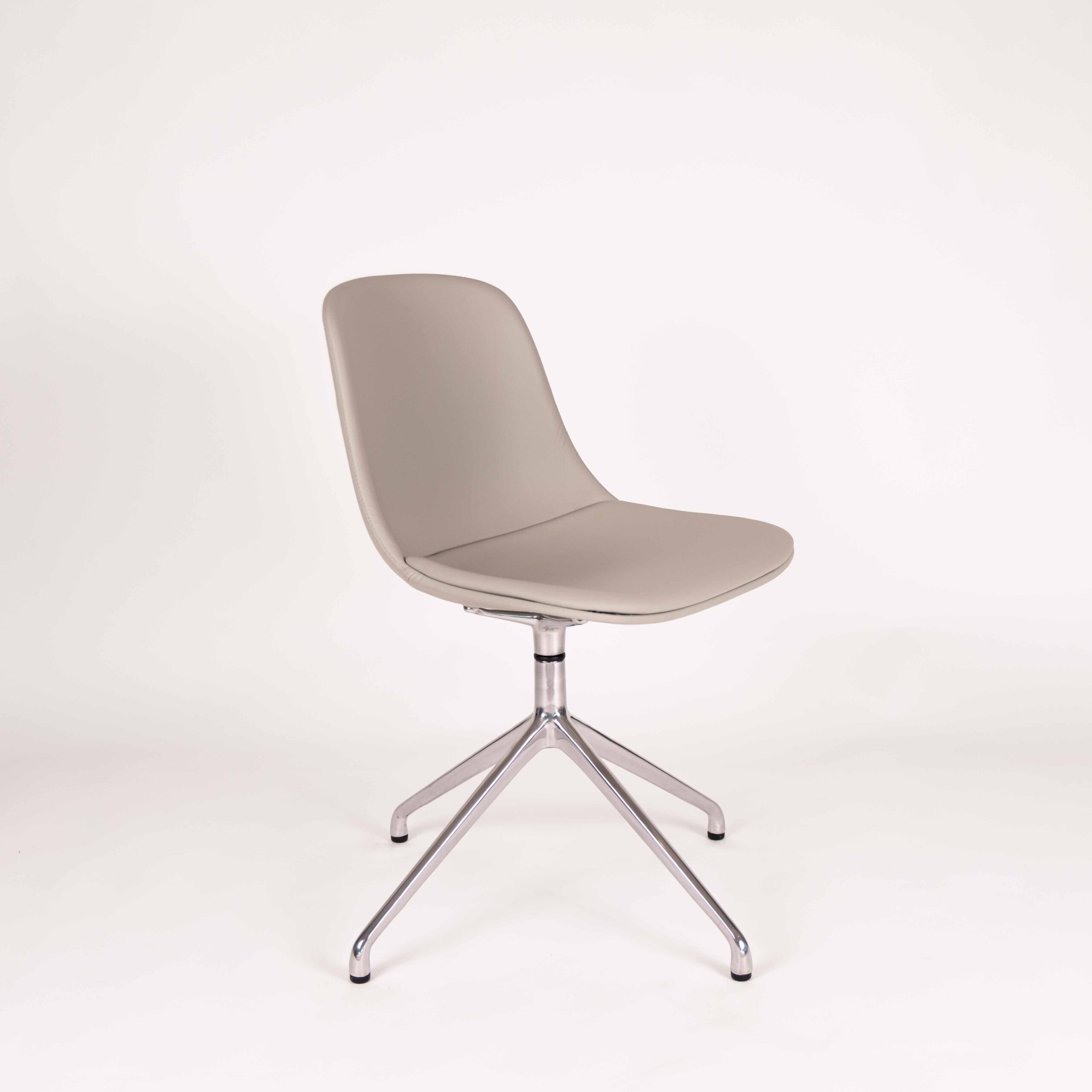 Pelle, Silverfish | Polished Aluminium Base
