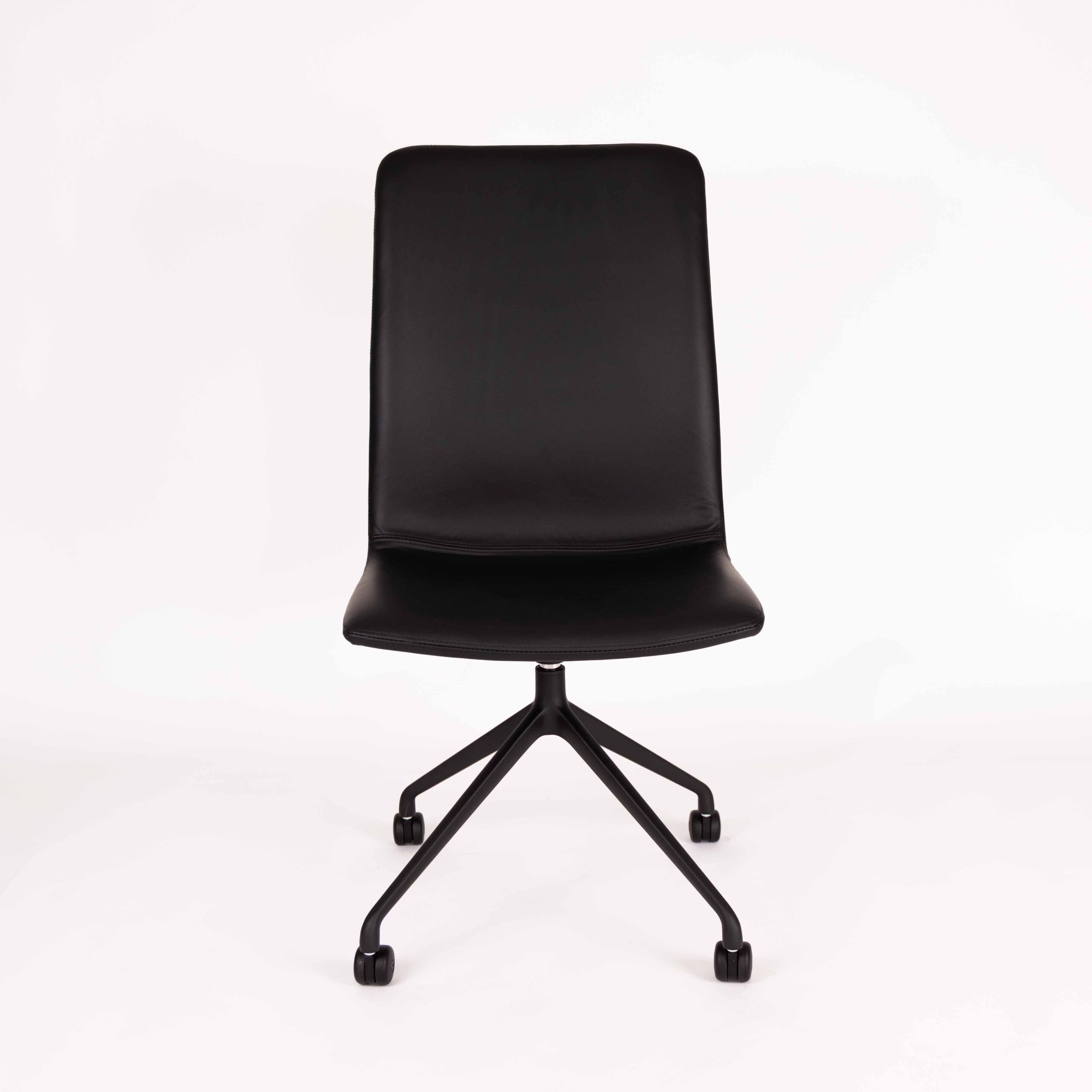 Black leather | Black base