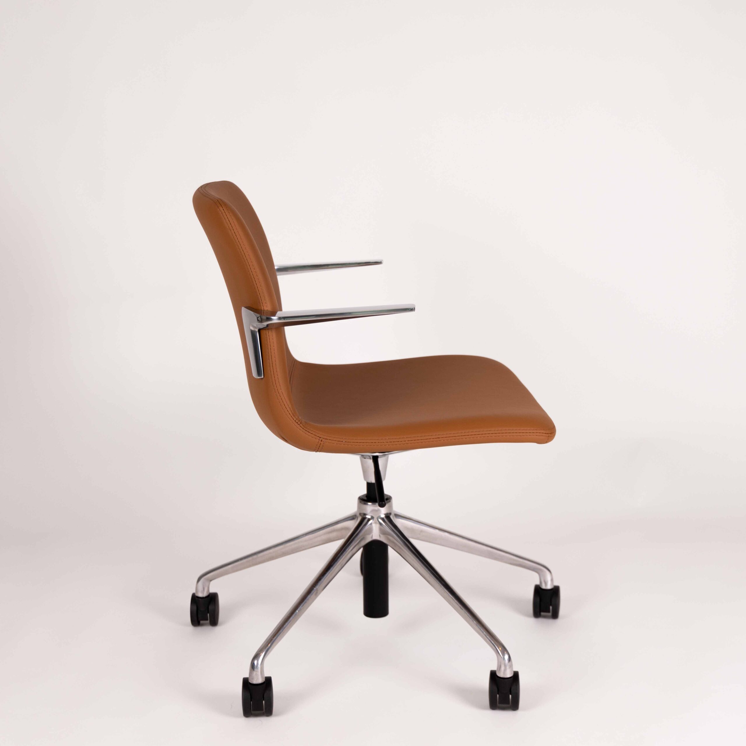 Vegas, Sienna | Polished Aluminium
